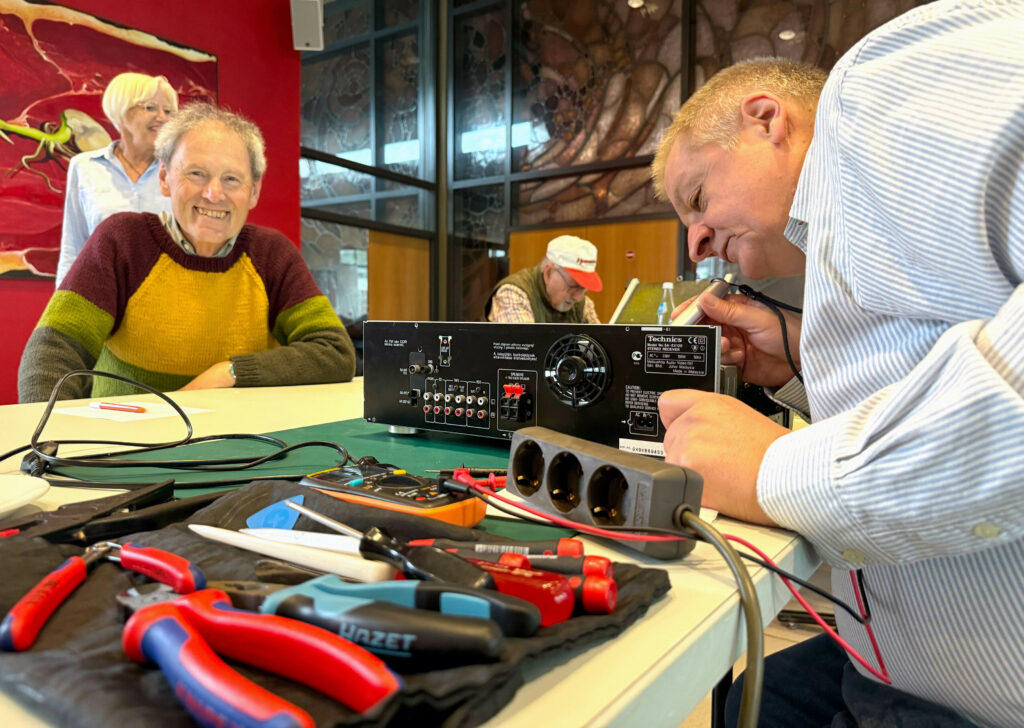 Repair Café Friesdorf im General-Anzeiger 2024, Fotograf: Axel Vogel.